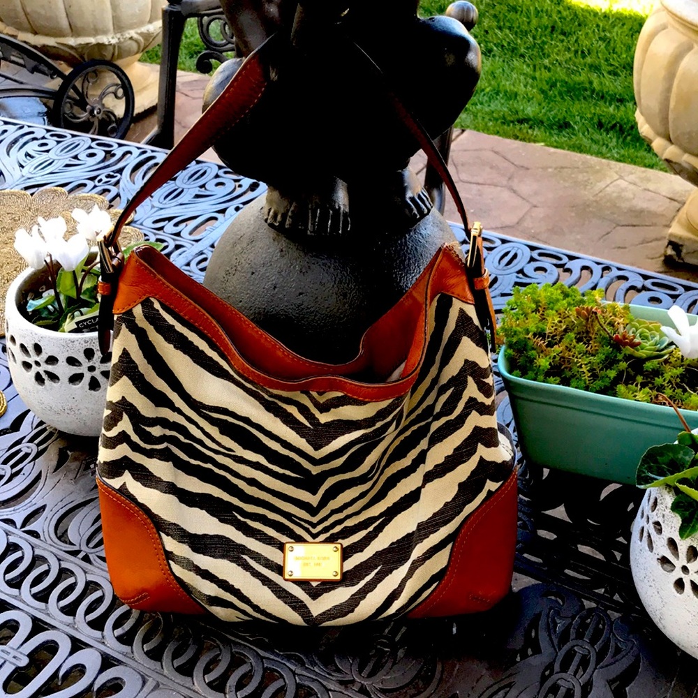 Michael Kors Millbrook Canvas Tiger Shoulder Bag Purse